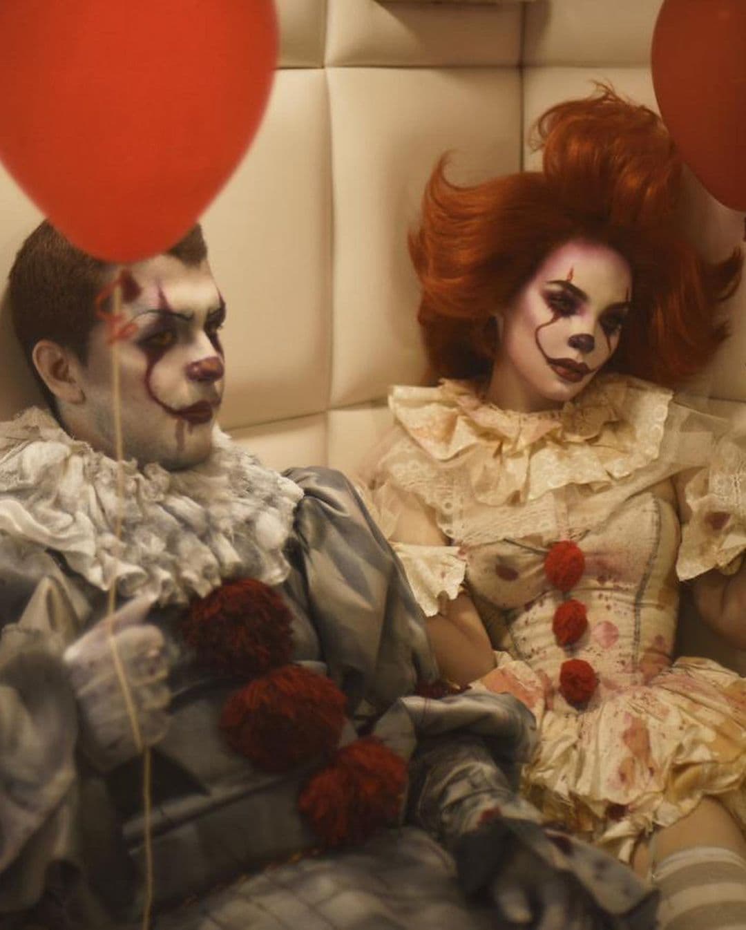 La pareja del momento, Christian Nodal y Belinda, sigue sorprendiendo a sus seguidores pues en esta celebración de Halloween y Día de los Muertos, ambos se caracterizaron como Pennywise.