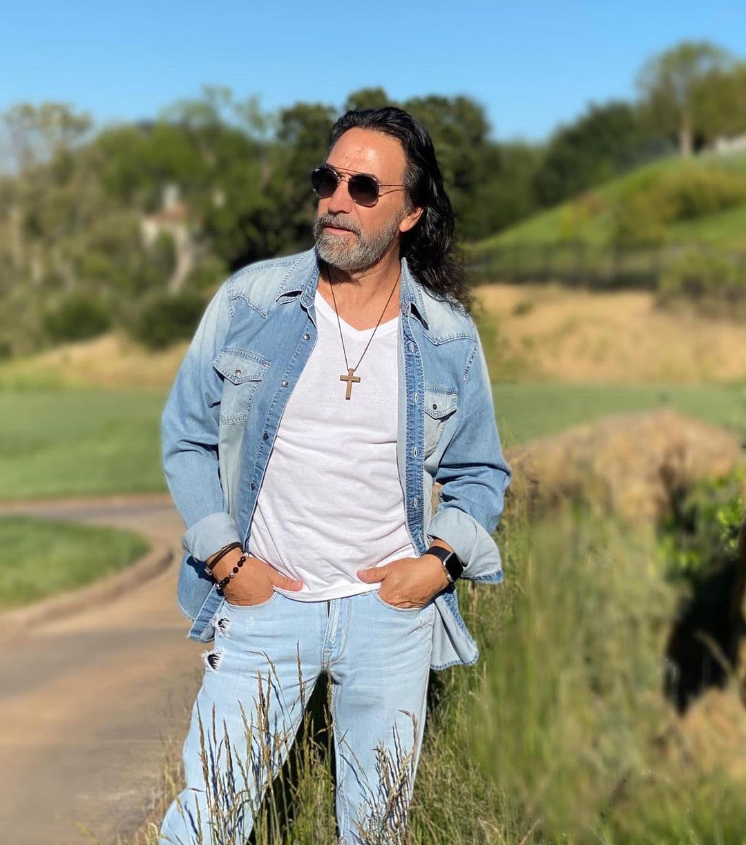 Solís se mostró emocionado por lanzar el tema hecho éxito por José José.