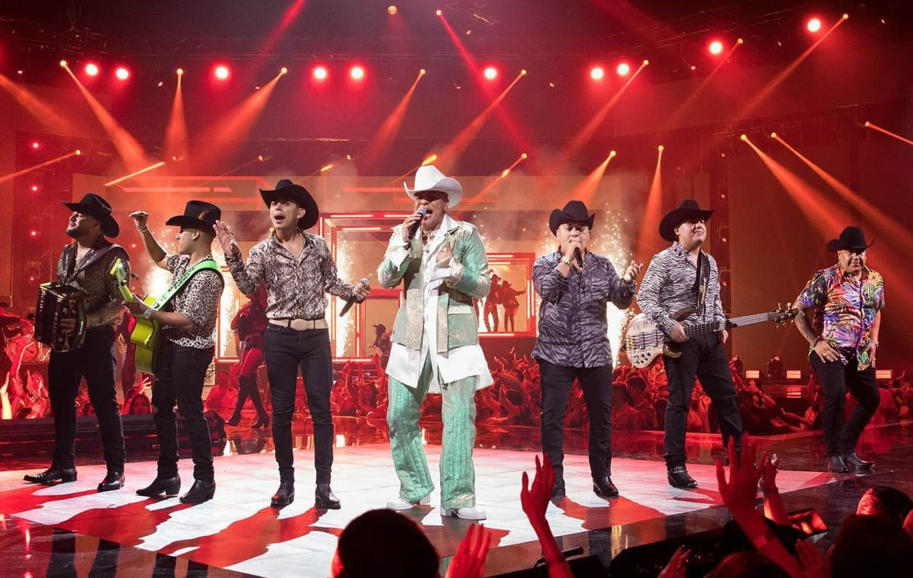 Grupo Firme anunció que El Yaki, El Flaco, El Mimoso, Codiciado y más artistas estarán como invitados en el concierto del Foro Sol de la Ciudad de México.