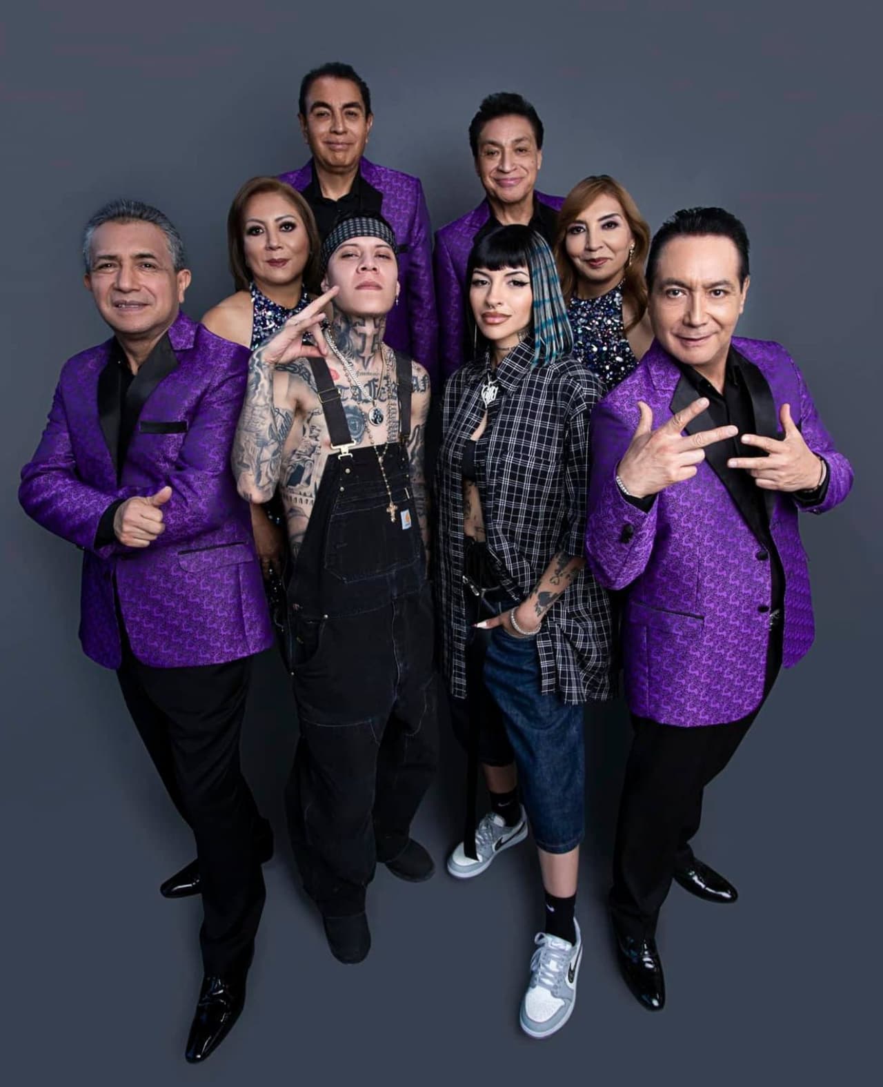 Conoce la letra de "Tú y Tú", canción de Los Ángeles Azules, Santa Fe Klan y Cazzu, cuyo video se grabó en tepito.