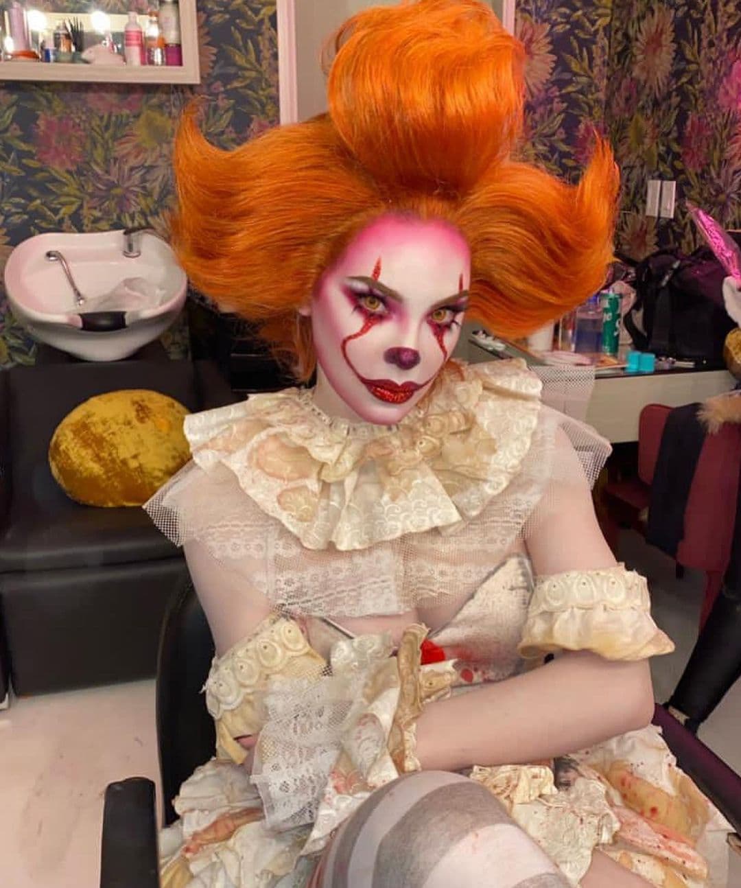 Incluso los cantantes hicieron su propia fiesta que titularon como ‘Nodeliween’.