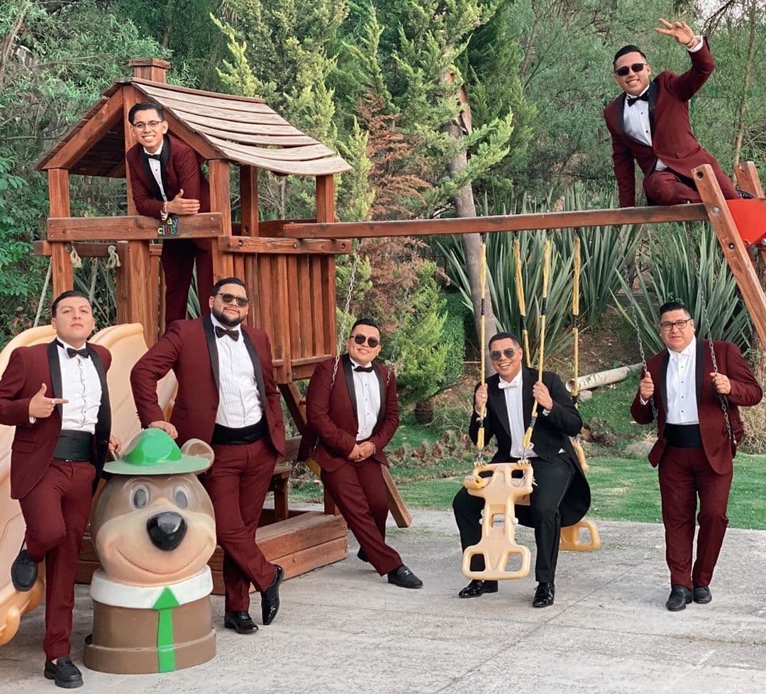 El grupo formado por Eduin, Joaquín, Jhonny, Abraham, Fito, Christian y Dylan es la sensación del momento en el regional mexicano.