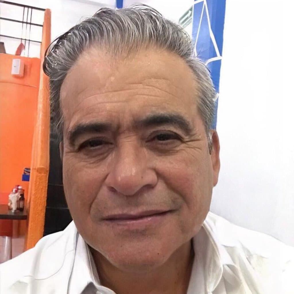 Christian Oronia Lopez, clarinetista de Banda Los Recoditos, se unió a la tendencia.
