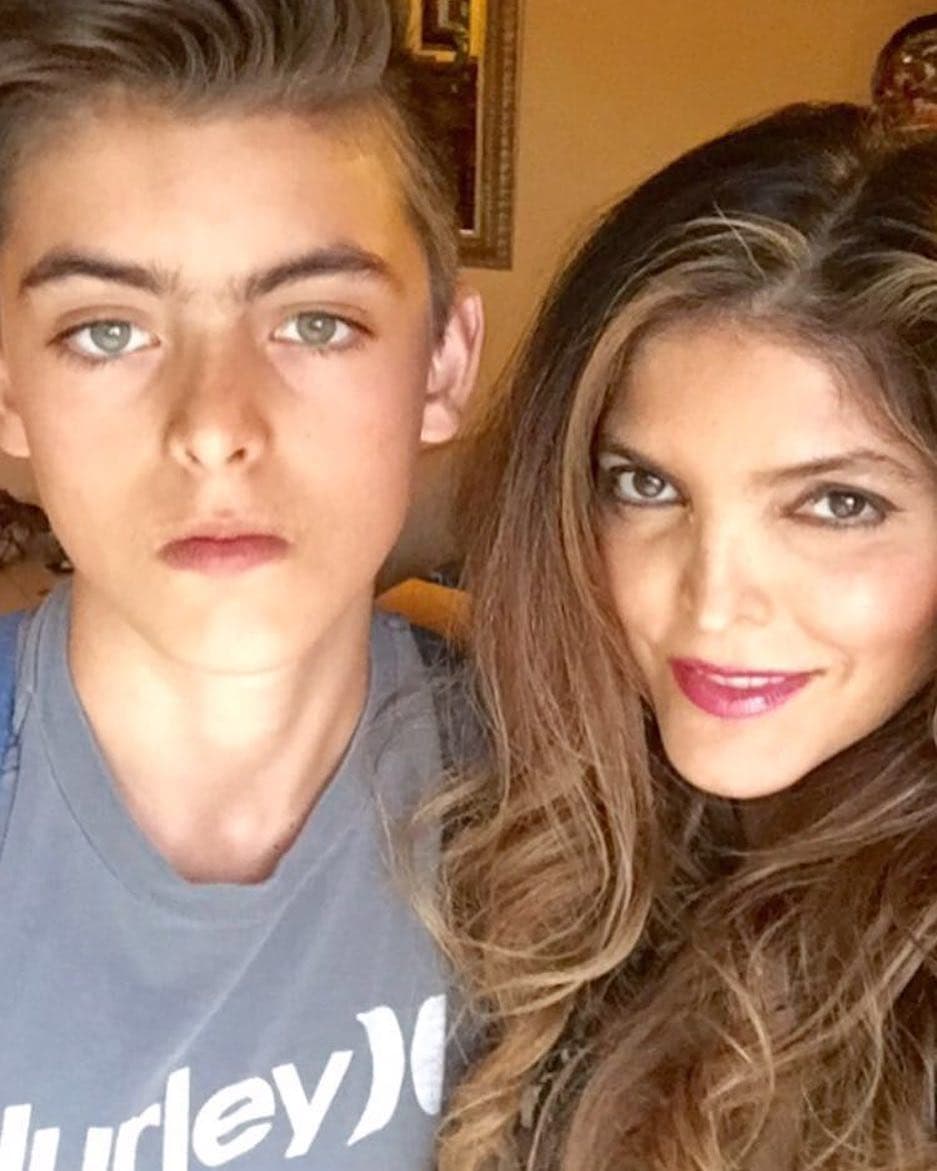 “Feliz Cumpleaños Emiliano, Hijo!! Gracias por tu existencia, que sin lugar a dudas fue una gran fuente de inspiración para ser una mejor versión de la mía! Gracias por ser mi compañero de viaje, mi aliado, alumno, maestro, en otras palabras UN PEDAZO DE MI ALMA... TE AMO MI AMOR. FELIZ CUMPLEAÑOS”