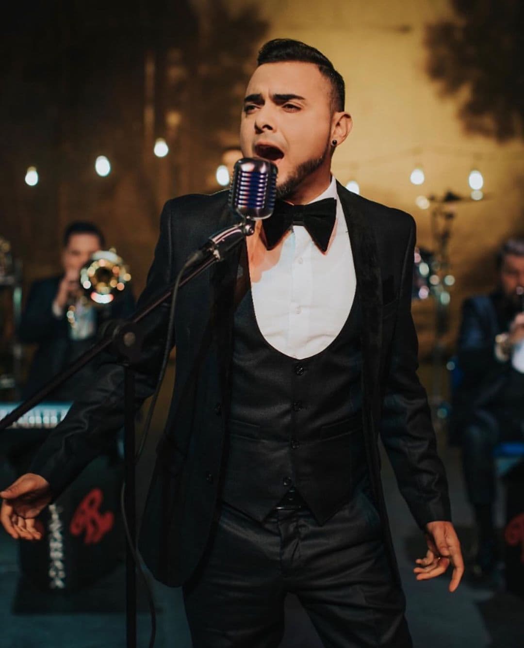 El video de la nueva versión de "Homenaje a Un Príncipe" fue grabado en el Teatro Ferrocarrilero