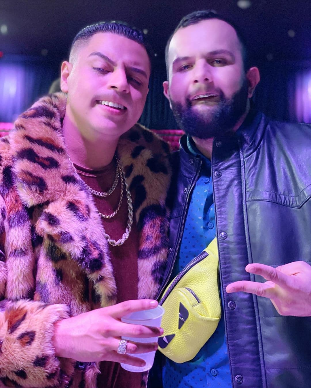 Eduin Caz y Carín León.