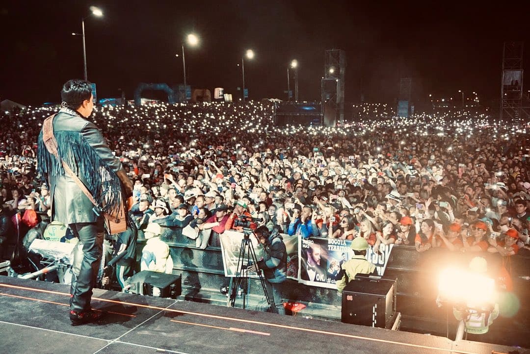 Esta no es la primera ocasión en que Los Tigres del Norte se presentan con éxito en el país sudamericano.