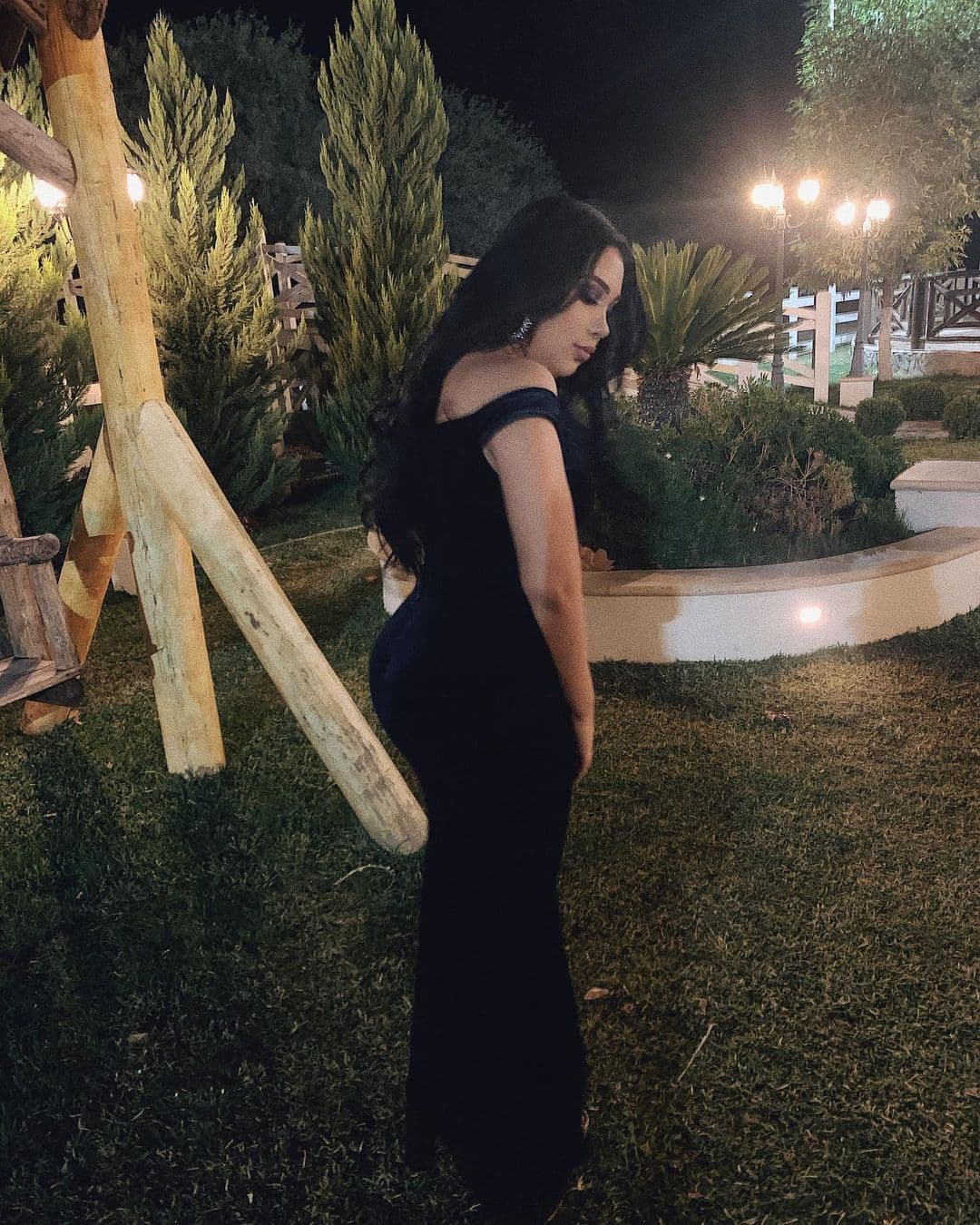 Además de su faceta como cantante, Valentina Elizalde también lanzó su propia marca de labiales, pues es amante de la moda y el maquillaje.