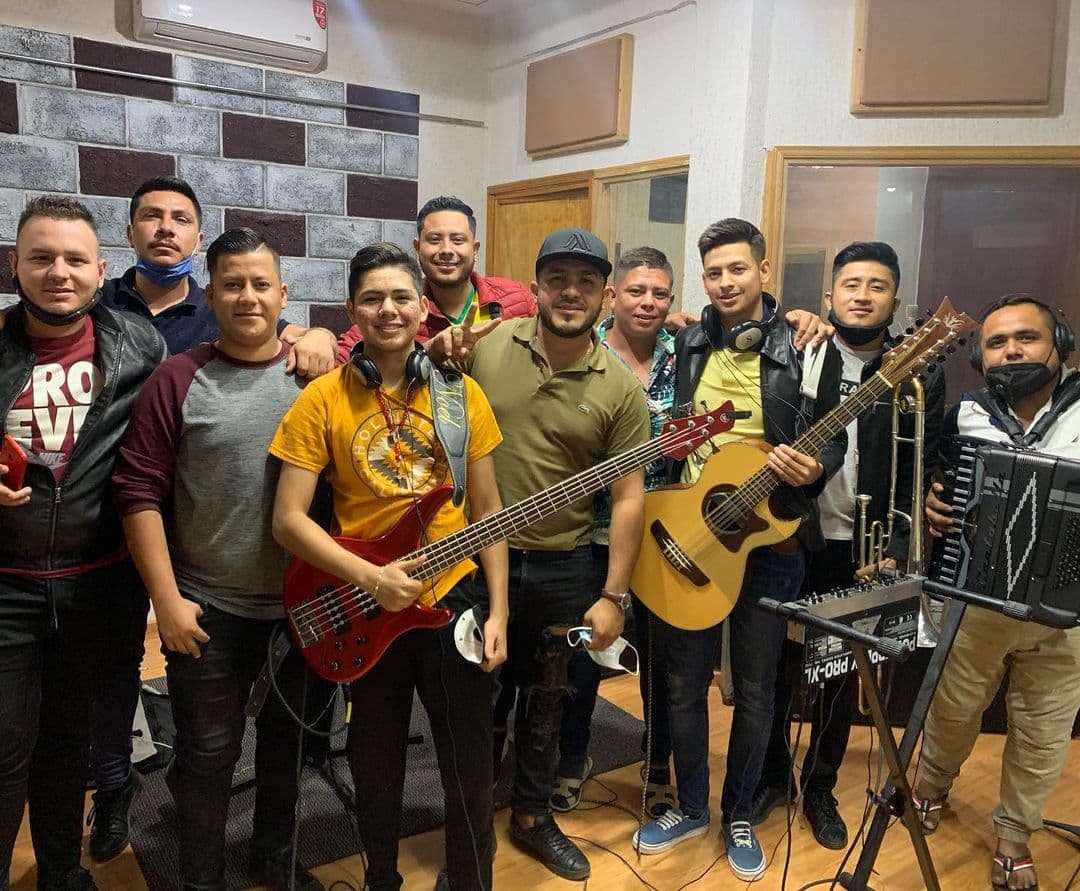 Gerardo Díaz y Su Gerarquía cuenta con más de 2 millones de streams al mes a través de plataformas digitales.