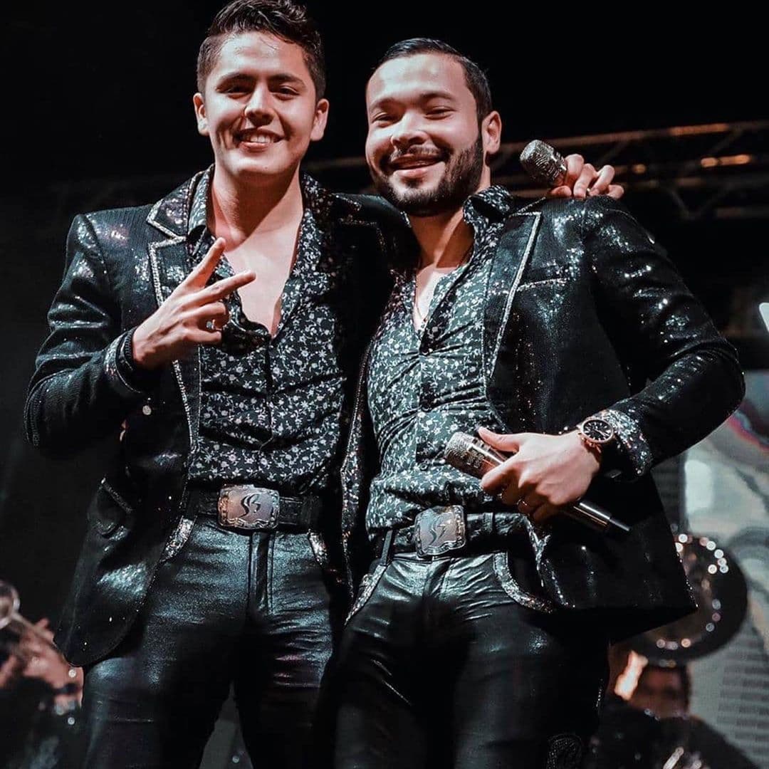 La canción “A Través del Vaso” fue un parteaguas en su carrera, los llevó a ganar discos de platino y varios reconocimientos.