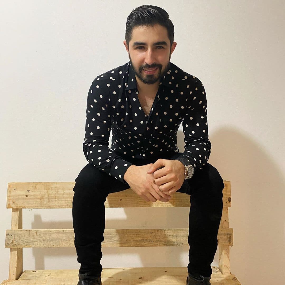 Favela estuvo nominado al Grammy en la categoría de Mejor Álbum de Regional Mexicano gracias a su disco "Caminando".