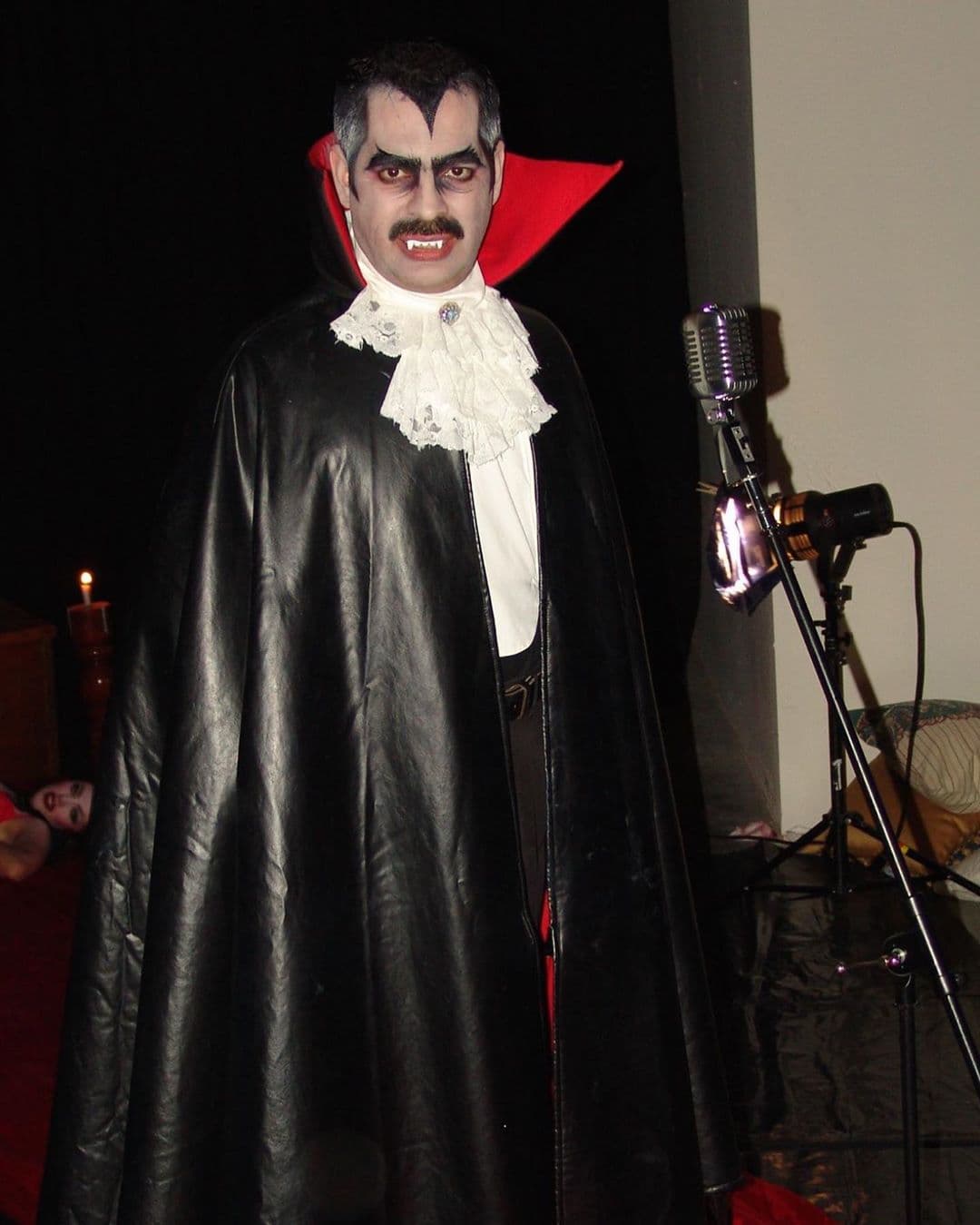 Mario Quintero, líder de Los Tucanes de Tijuana, se encargó de chupar toda la sangre.