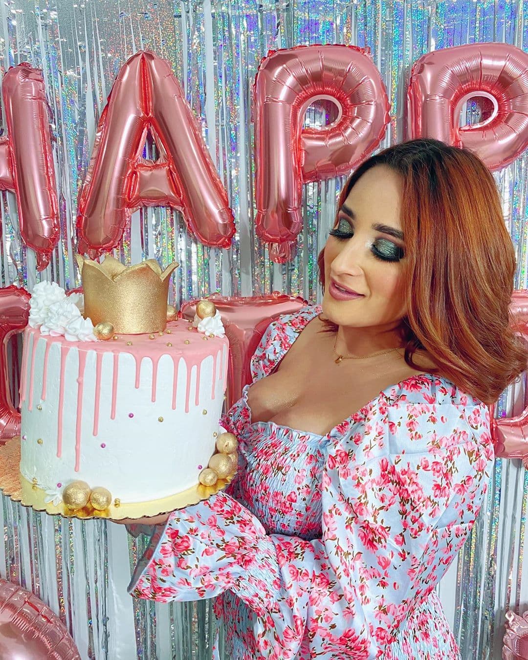 Pero también el cantante ha vivido un triunfo en su vida personal. Y es que con su pareja Daisy Anahy comenzó una nueva etapa este año.