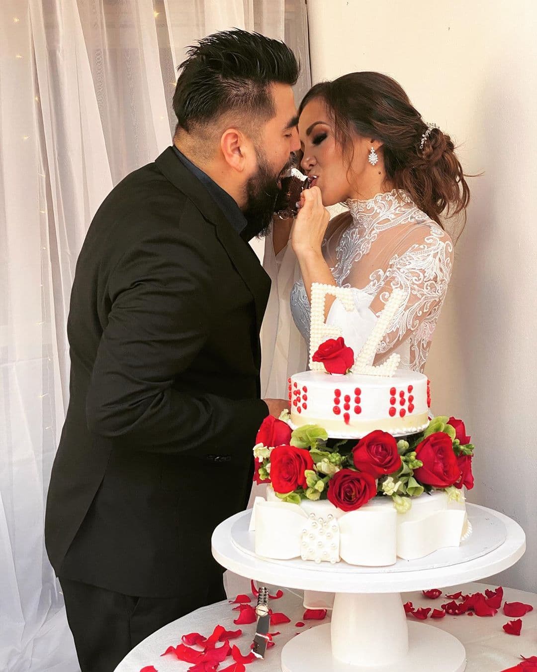 Luis Antonio López se casó el pasado 7 de agosto con Isaura Zarate, sorprendiendo a sus seguidores y colegas musicales.