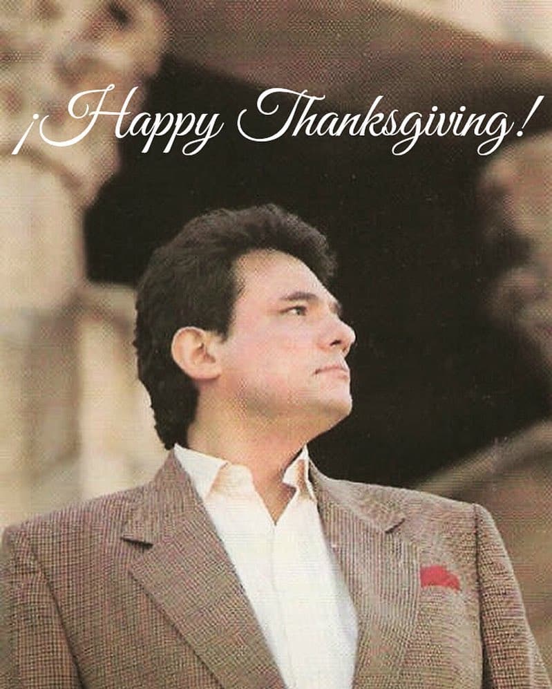 Durante sus 55 años de trayectoria artística se presentó en escenarios de Estados Unidos, Europa, Asia e inclusive hizo giras por Arabia Saudita, Israel y Egipto. Además vendió más de 50 millones de discos alrededor del mundo.