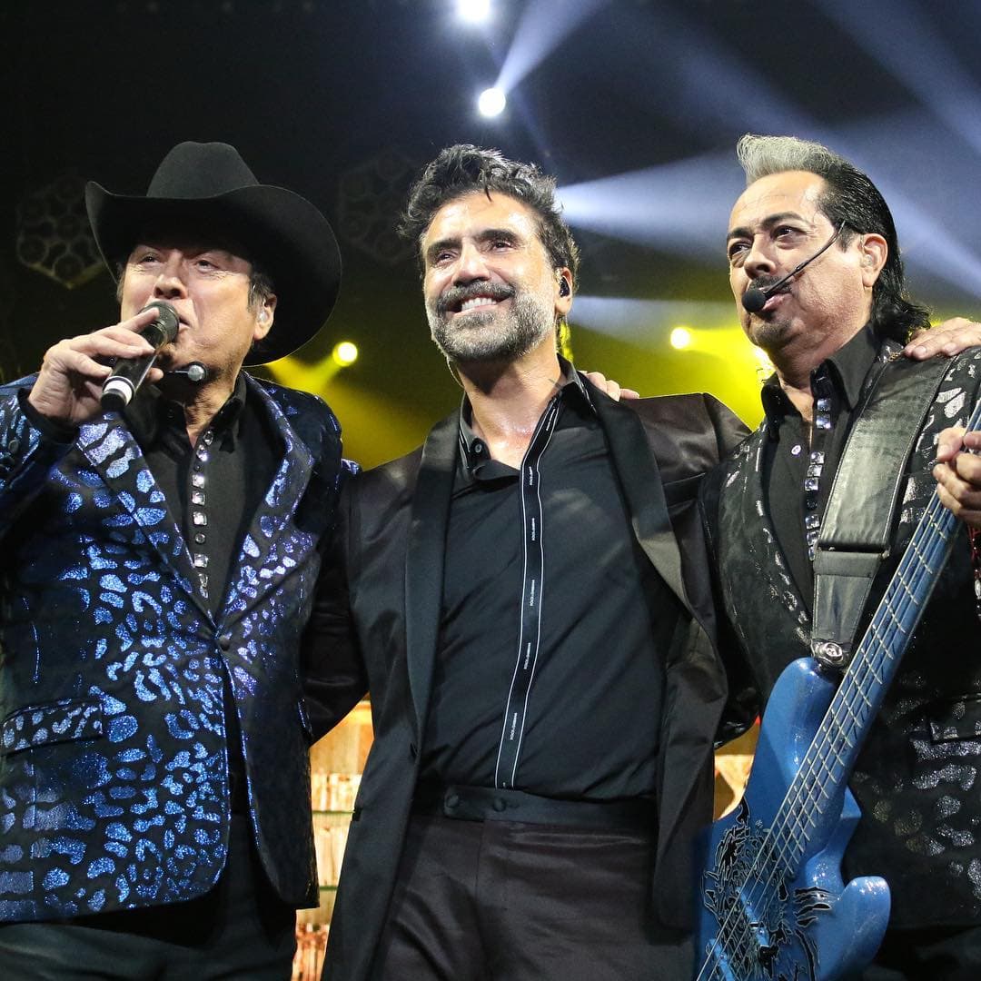 Los Tigres del Norte y El Potrillo