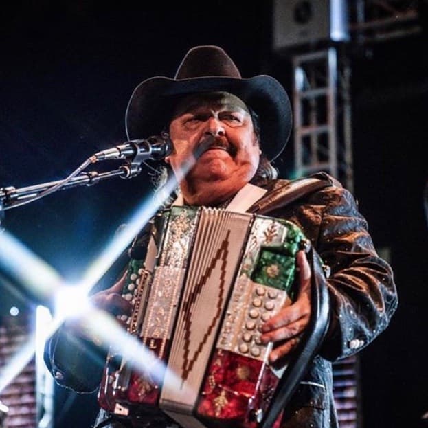 Ramón Ayala es uno de los íconos del norteño y del regional mexicano que sigue en activo ofreciendo sus éxitos de 50 años de carrera.