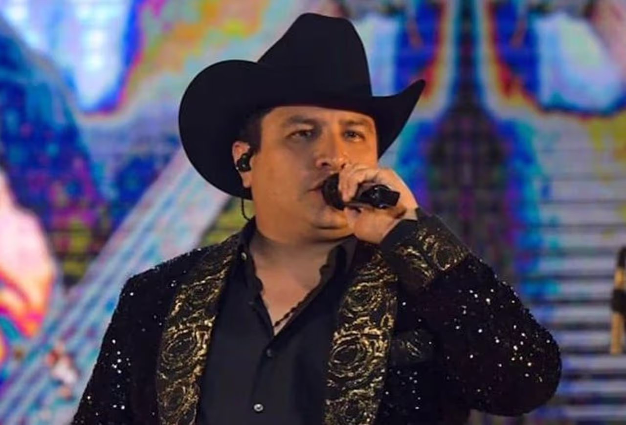 Julión Álvarez da un adelanto del video oficial de 'Que Te Vaya Bien