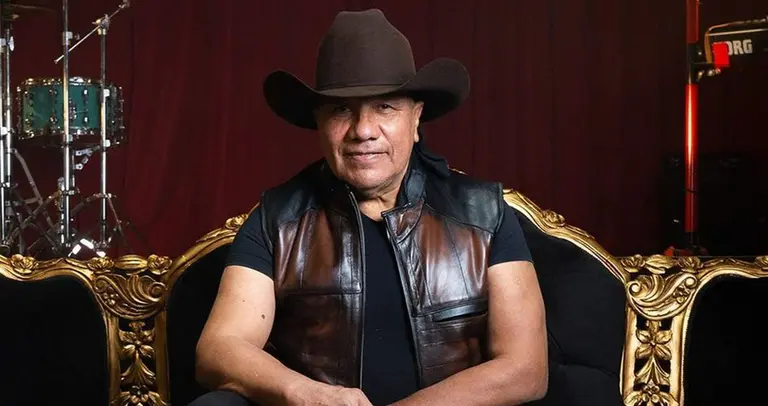 Lupe Esparza: así se veía el músico en los primero años de Bronco | Shows  Bandamax Bandanews | Bandamax