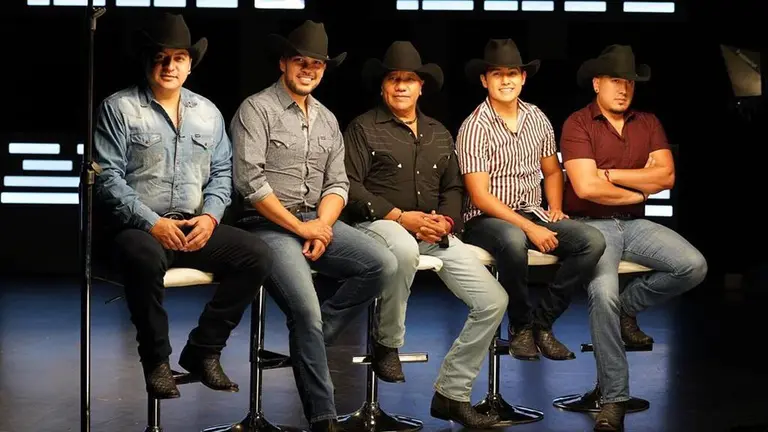Lupe Esparza cuenta cómo ve el futuro de Bronco: 'Mi plan es dejar a los  Broncos solos' | Shows Bandamax Bandanews | Bandamax